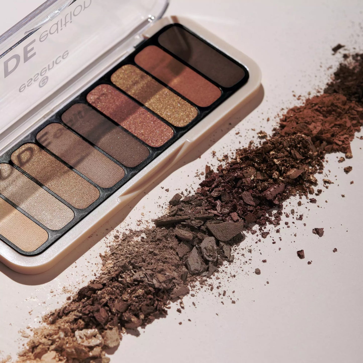 The NUDE edition eyeshadow palette